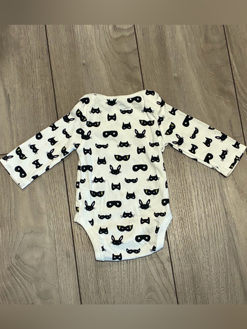 cloud island Halloween Black & White Long-Sleeve Baby Bodysuits - Set of 2 - Picture 4 of 6